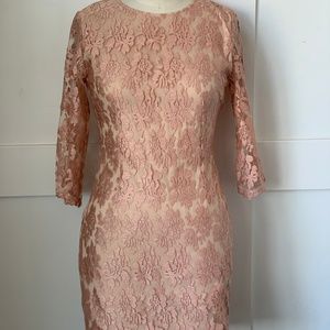Missguided Blush 3/4 Sleeve Dress 10